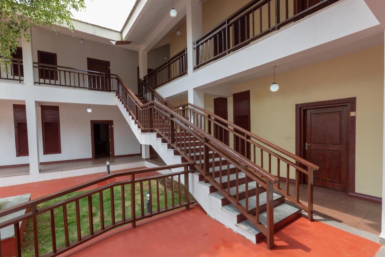 Kstdc Hotel Mayura Yagachi, Belur Belur  Buitenkant foto